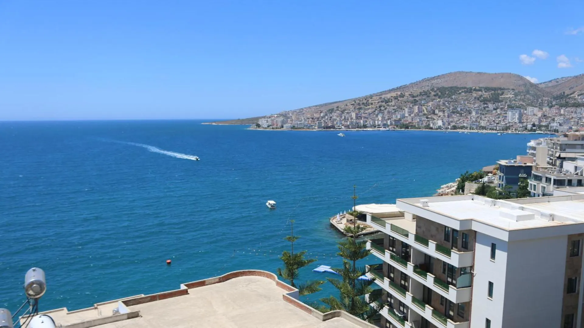 Апартаменты Viola Sea View Penthouse Саранда