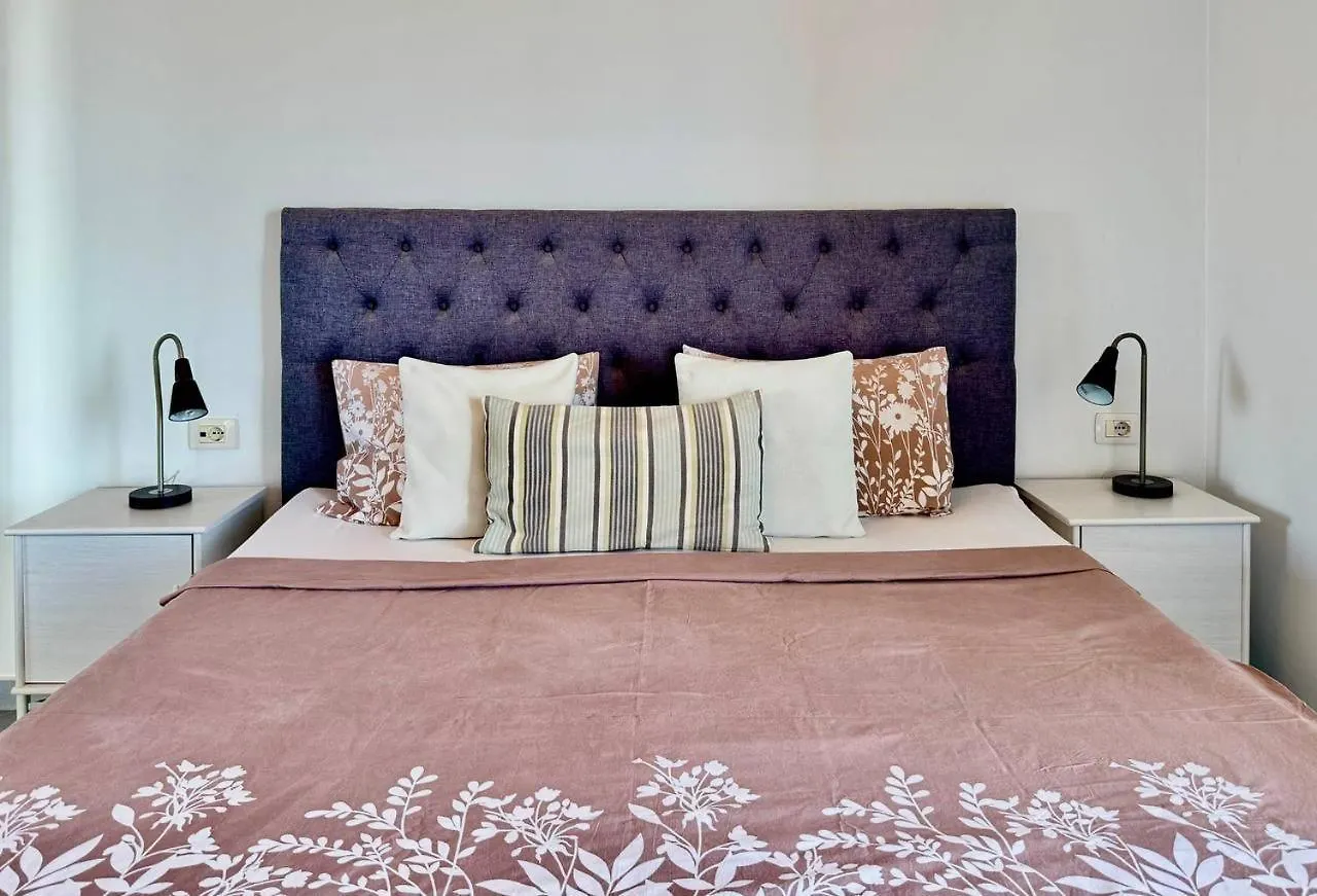 Viola Sea View Penthouse Apartment Sarande