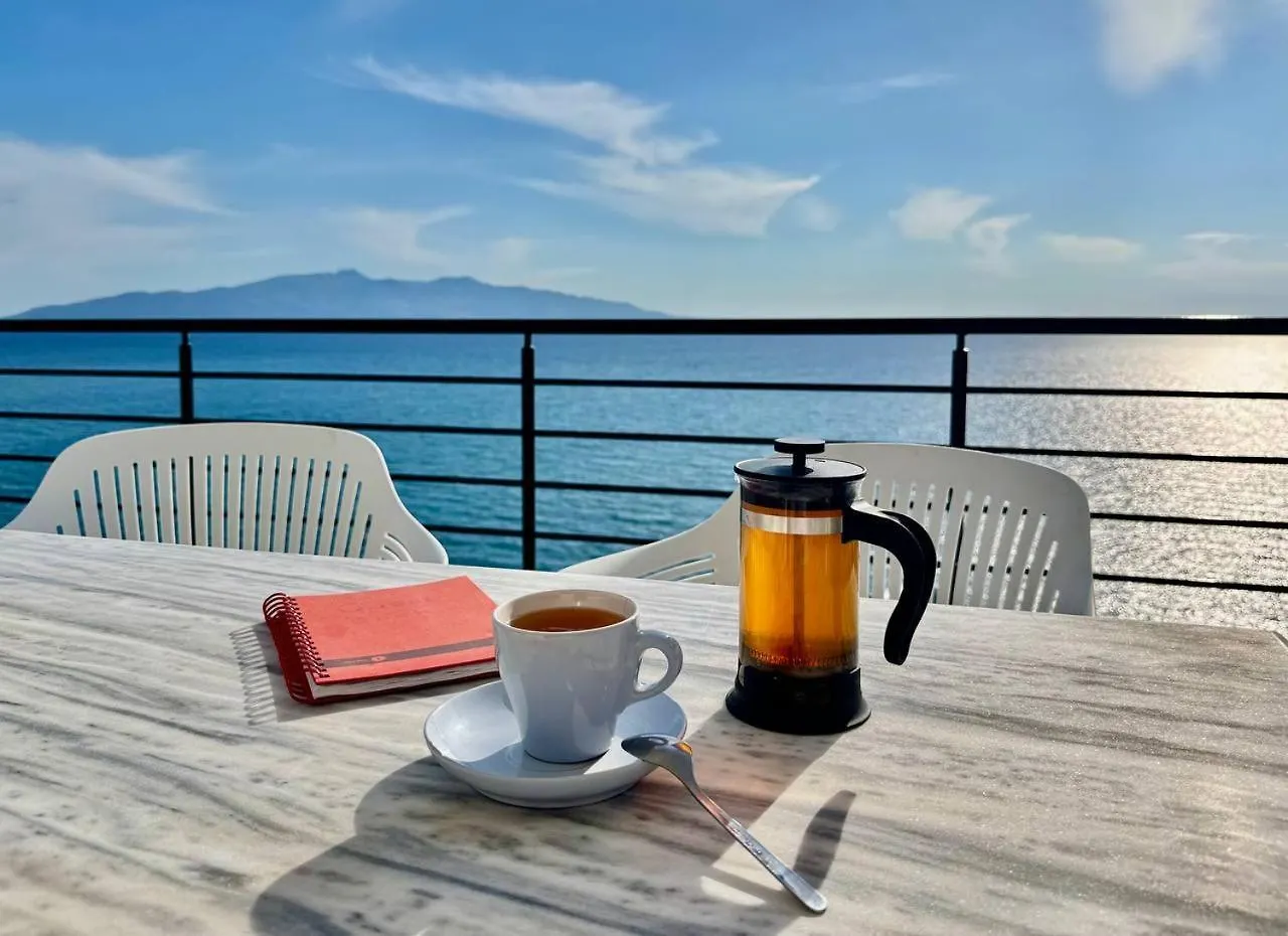 Апартаменты Viola Sea View Penthouse Саранда